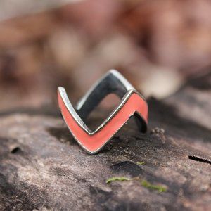 [5/$25] Coral Chevron Ring ZigZag sz 9